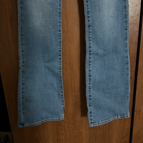 Levi’s Higj Rise Bootcut Jeans - Picture 2 of 6